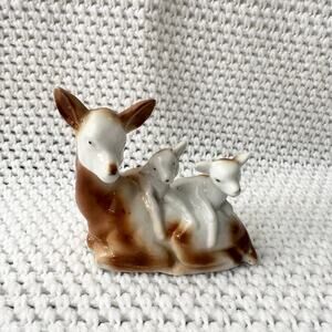 Vintage 50s 60s Japan Porcelain Ceramic Laying Mother Deer Doe Fawns Figurine